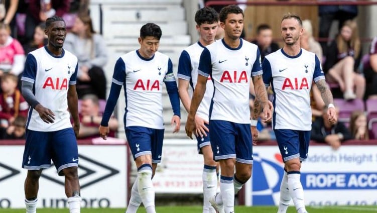 Tottenham phong độ sụt giảm khi để thua 16 bàn liên tiếp